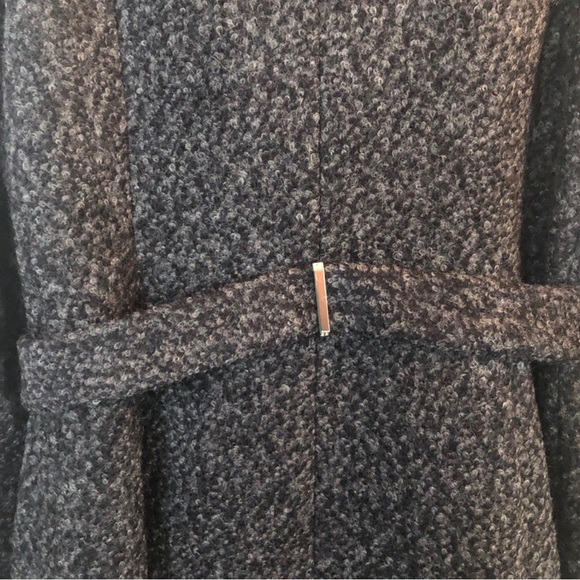 Ivanka Trump Coat - Picture 4 of 5